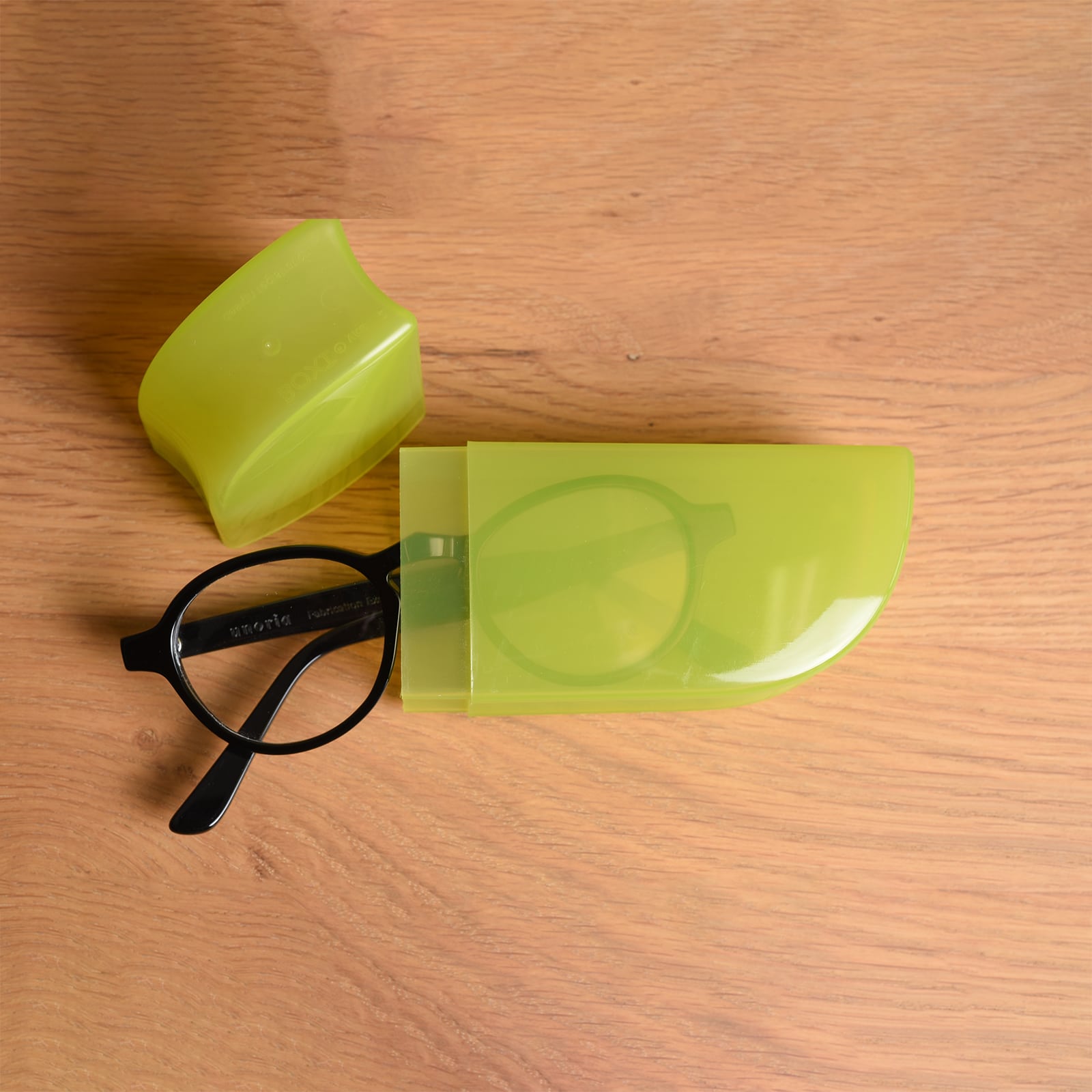 Étuis de protection translucide opticien Etui Vag